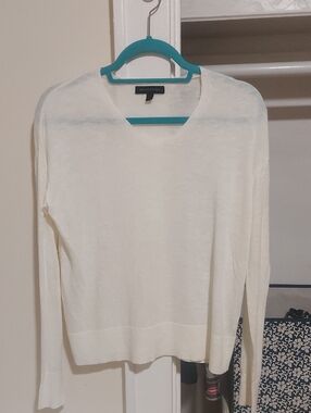 Banana Republic Cream Scoop Neck Lightweight Sweater
